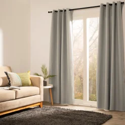 Cortina blackout con ojetillos 140x240 cm
