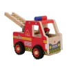 Transporte de madera con personaje