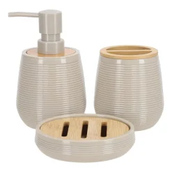 Vaso de plástico y bambú para el baño